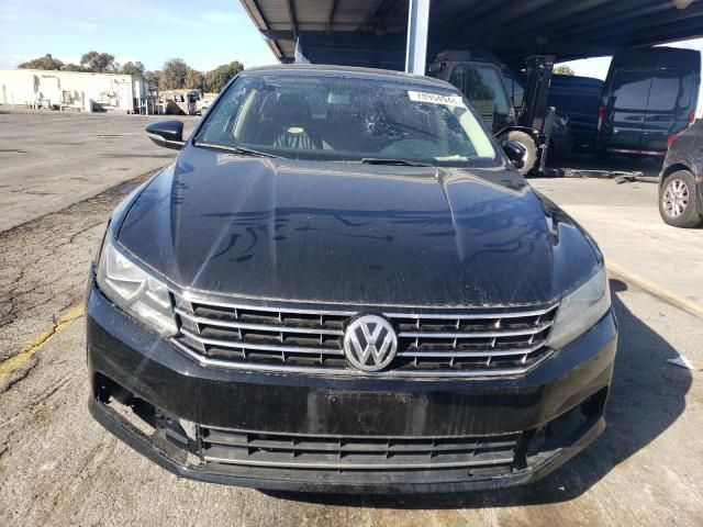 2016 Volkswagen Passat SE