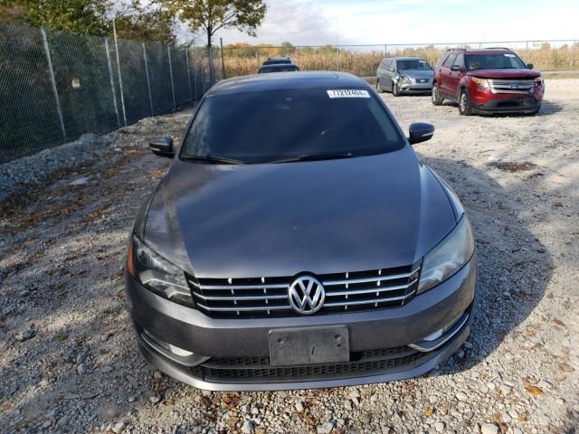 2015 Volkswagen Passat SEL