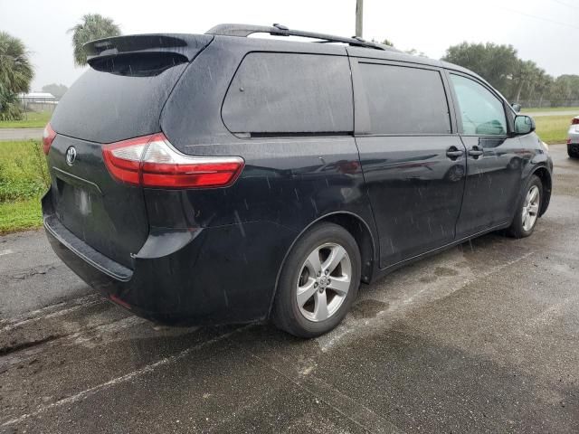 2015 Toyota Sienna LE