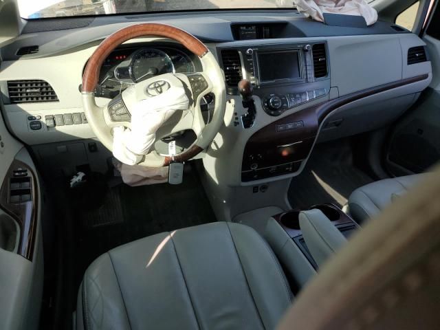 2014 Toyota Sienna XLE