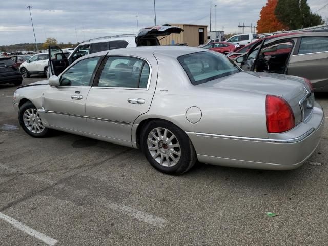 2006 Lincoln Town Car Signature