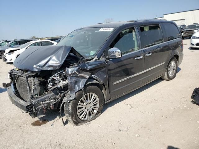 2014 Chrysler Town & Country Touring L