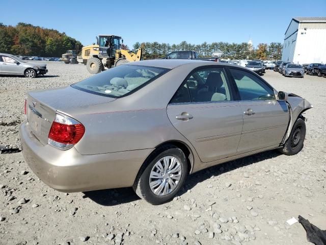 2005 Toyota Camry LE