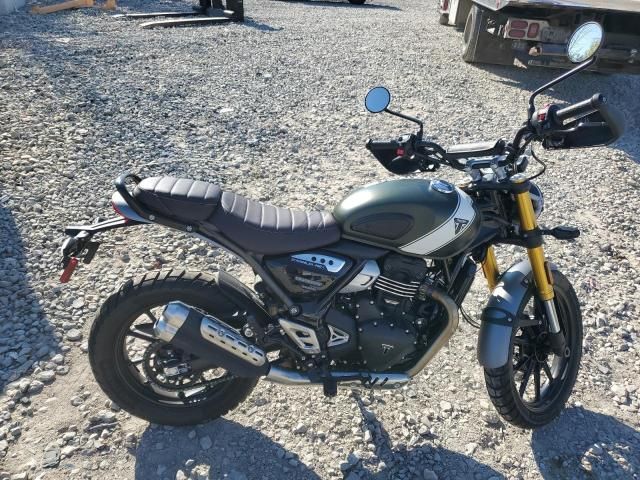 2024 Triumph Scrambler 400 X