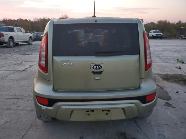 2013 KIA Soul +