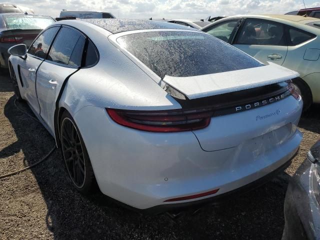 2018 Porsche Panamera 4S