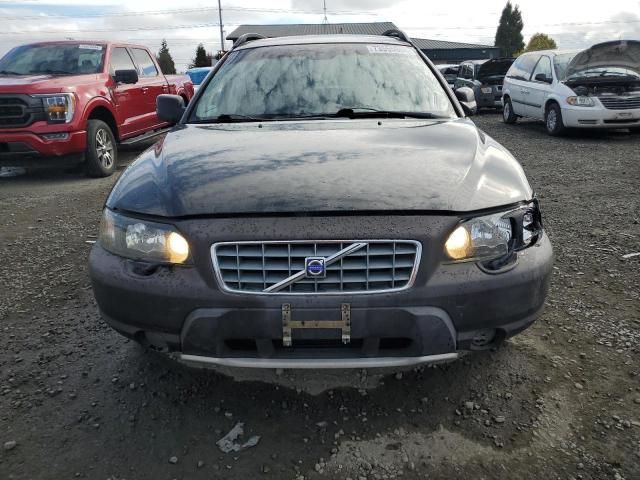 2004 Volvo XC70