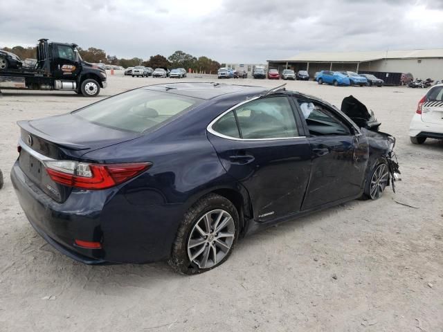 2017 Lexus ES 300H