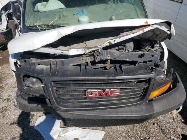2013 GMC Savana G2500