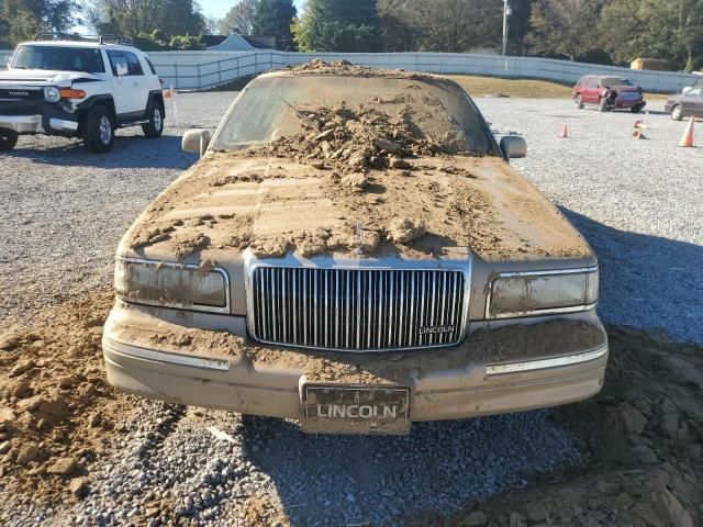 1996 Lincoln Town Car Signature