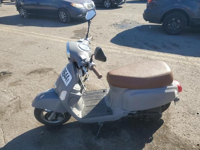 2019 Genuine Scooter Co. Buddy Kick