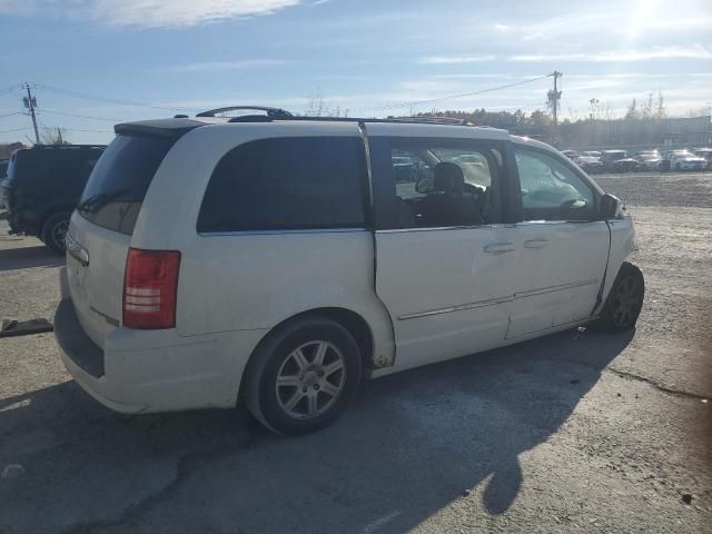 2010 Chrysler Town & Country Touring