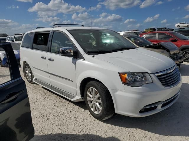 2016 Chrysler Town & Country Limited Platinum