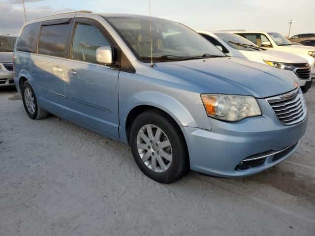 2013 Chrysler Town & Country Touring