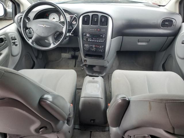 2007 Chrysler Town & Country Touring