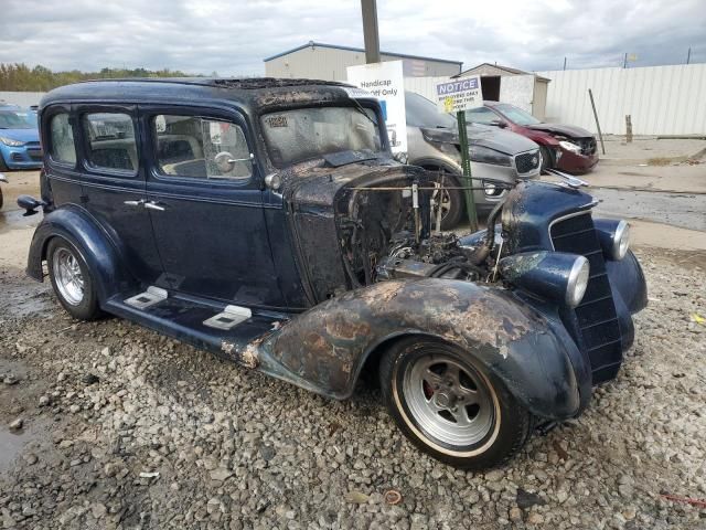 1934 Oldsmobile Touring