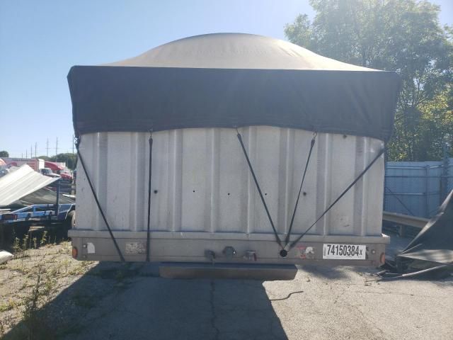 2000 Reitnouer Trailer