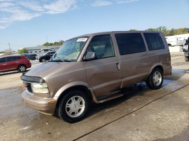 2003 GMC Safari XT