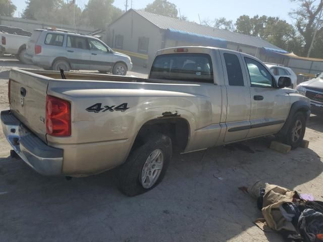 2005 Dodge Dakota SLT