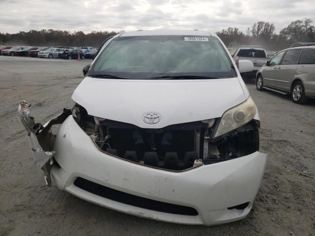 2011 Toyota Sienna LE