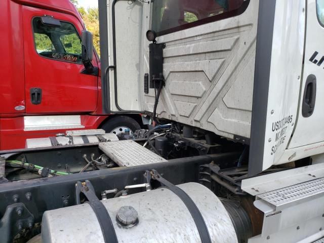 2019 International RH613