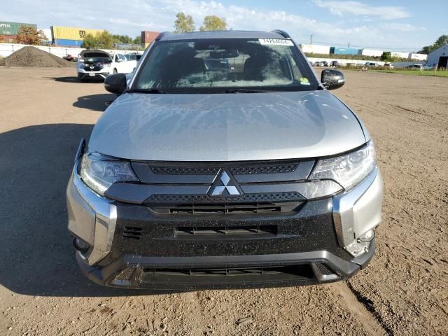 2020 Mitsubishi Outlander SE