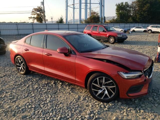 2020 Volvo S60 T5 Momentum