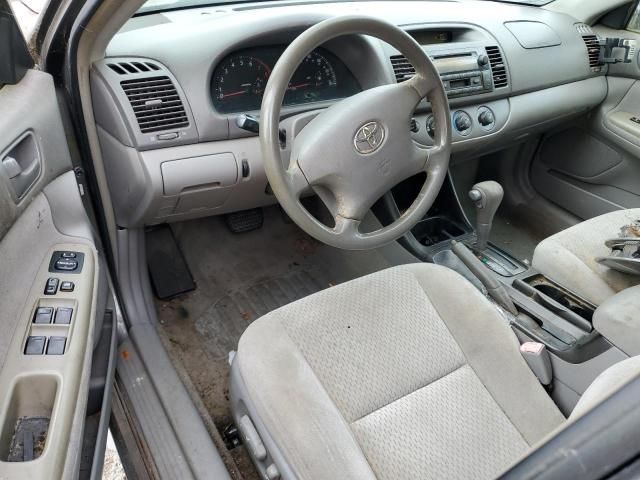 2004 Toyota Camry LE