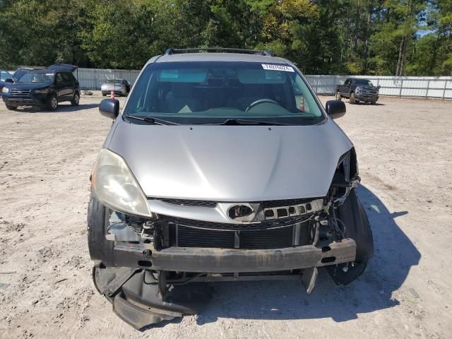 2009 Toyota Sienna CE