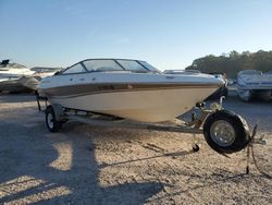 Four Winds Vehiculos salvage en venta: 2002 Four Winds Boat