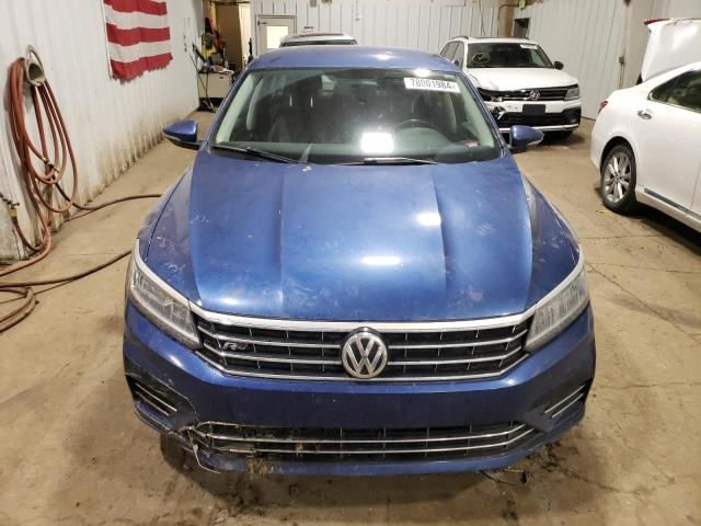 2017 Volkswagen Passat R-Line