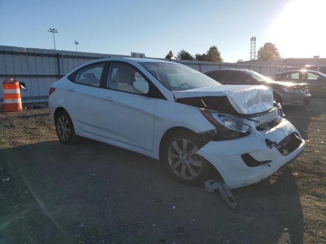 2013 Hyundai Accent GLS