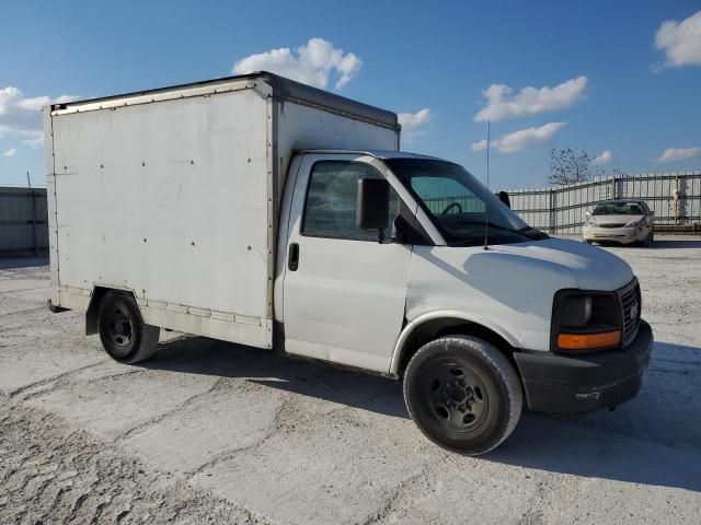 2004 GMC Savana Cutaway G3500