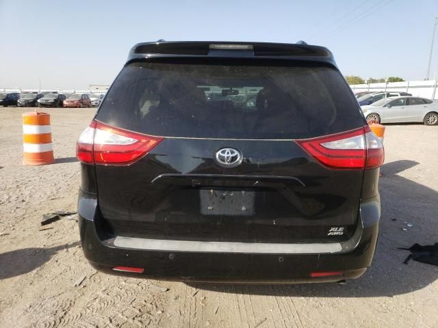 2017 Toyota Sienna XLE