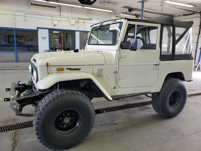 1974 Toyota FJ40