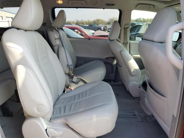 2014 Toyota Sienna XLE