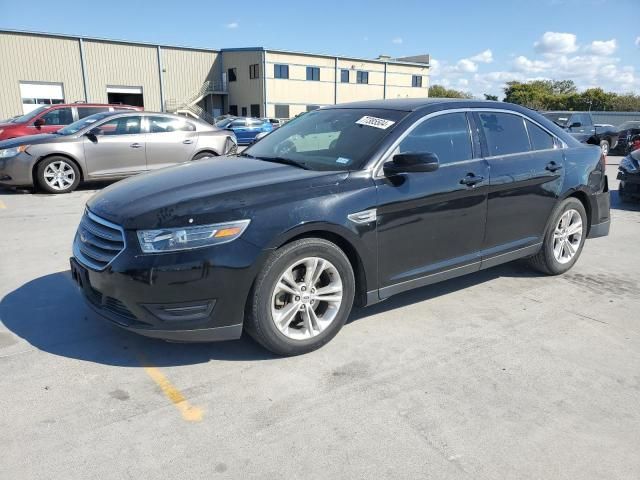 2016 Ford Taurus SEL