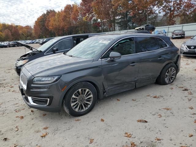 2019 Lincoln Nautilus Select