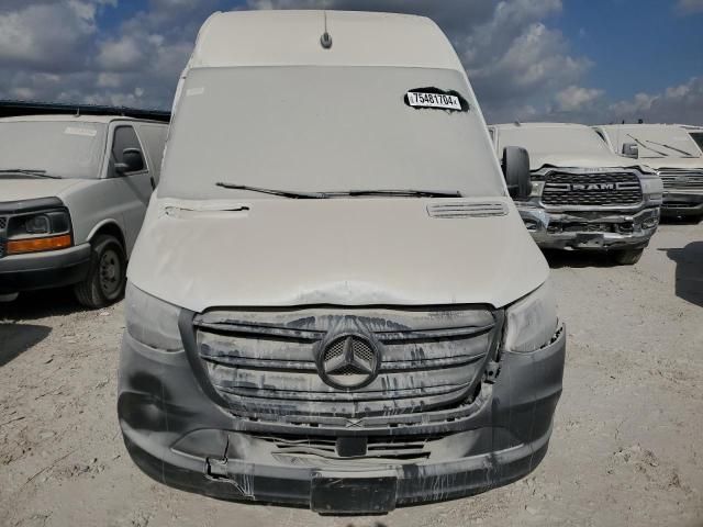 2022 Mercedes-Benz Sprinter 2500