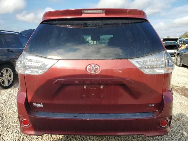 2015 Toyota Sienna Sport