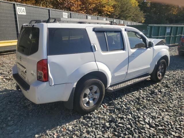 2005 Nissan Pathfinder LE