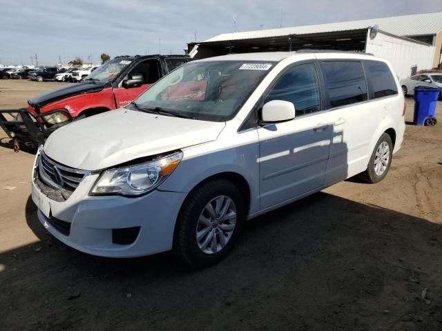 2012 Volkswagen Routan SE