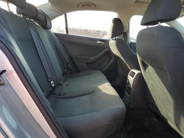 2012 Volkswagen Jetta Base