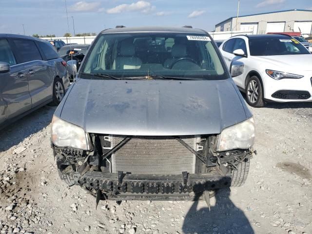 2013 Chrysler Town & Country Touring L