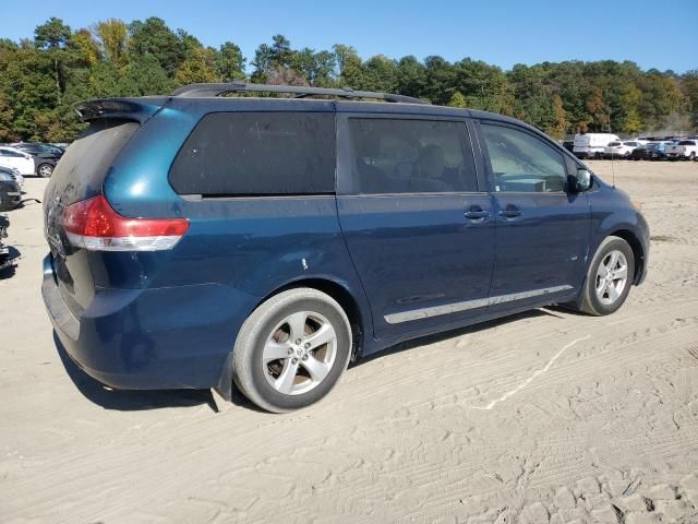 2012 Toyota Sienna LE