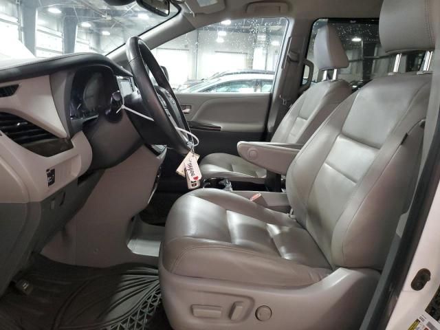 2020 Toyota Sienna XLE