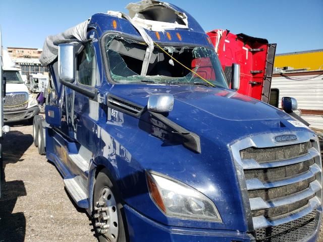 2020 Freightliner Cascadia 126