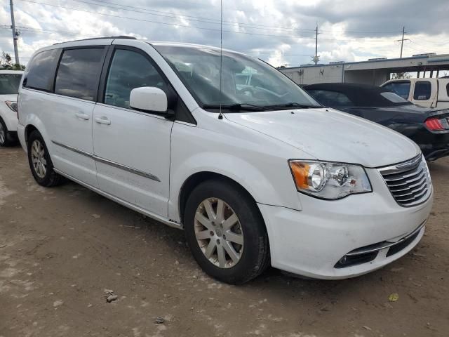 2016 Chrysler Town & Country Touring