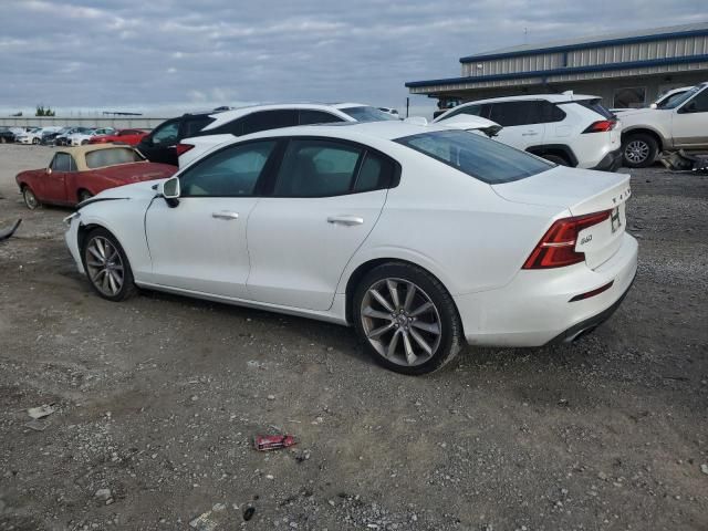 2021 Volvo S60 T5 Momentum