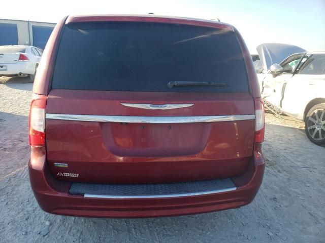 2016 Chrysler Town & Country Touring